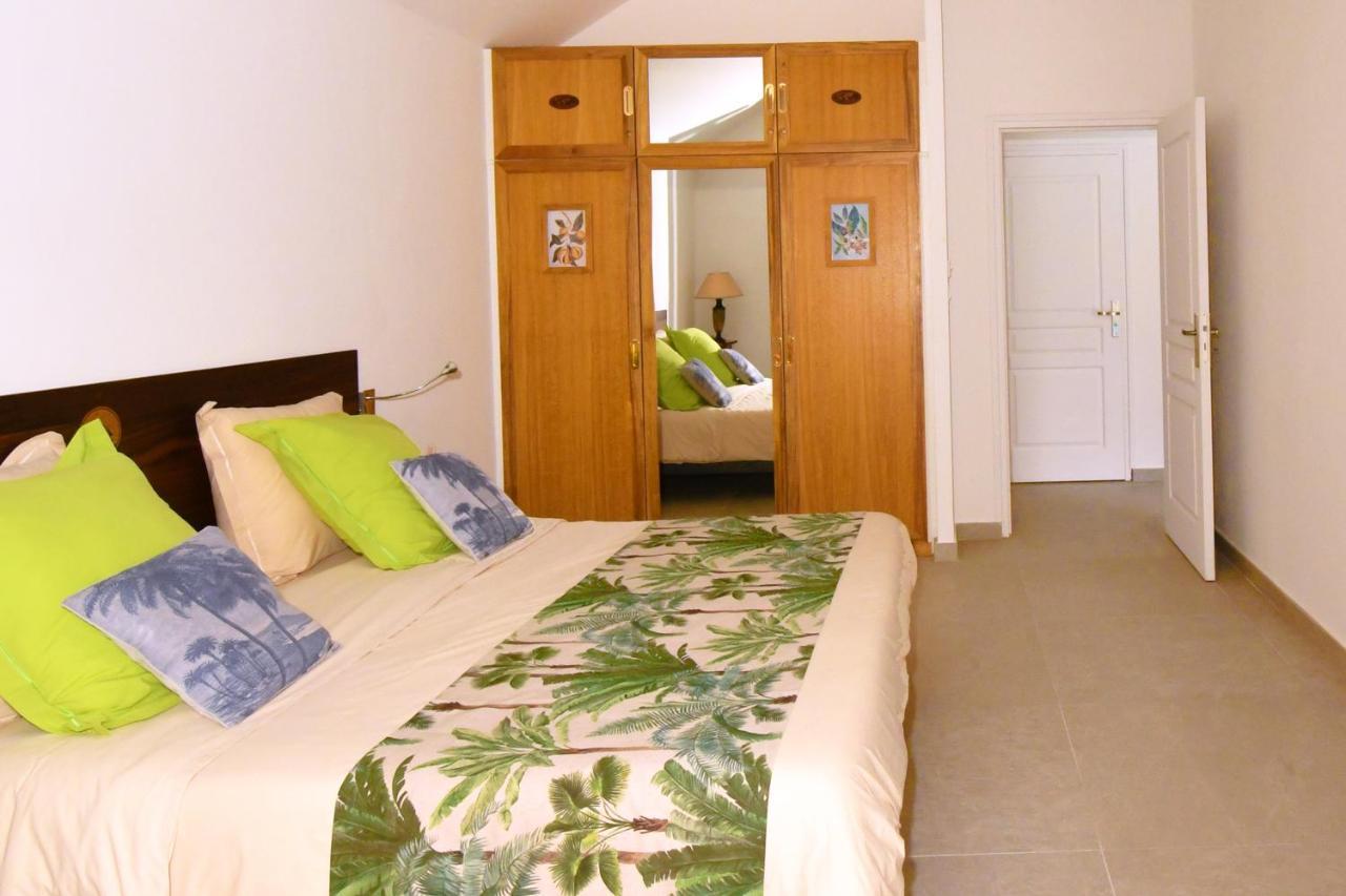 Le Jacaranda Du Guillaume Bed & Breakfast Le Guillaume Eksteriør bilde
